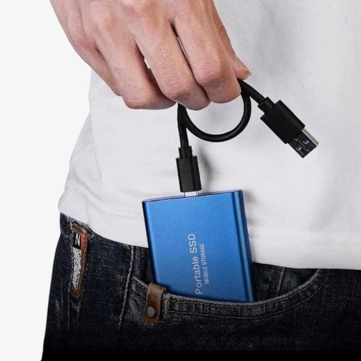 SSD externe ultra-rapide, 1-16 To. Stockage portable, design élégant et compact. Transfert de données rapide via USB 3.1.