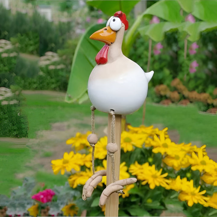Statue poule résine, grands yeux, déco jardin, style unique.