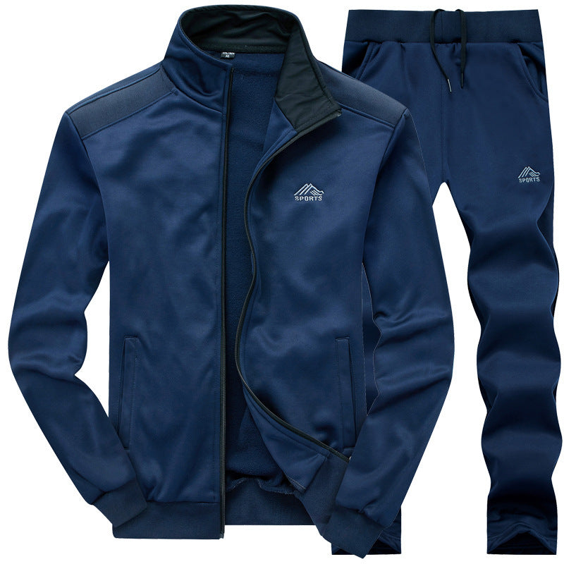 Ensemble sport homme athlétique, idéal pour jogging et activités décontractées. Tenue confortable et stylée.