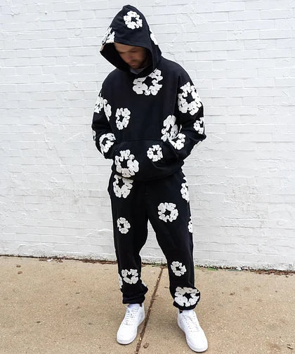 Survêtement floral unisexe automne, imprimé tendance pour un look streetwear confortable.