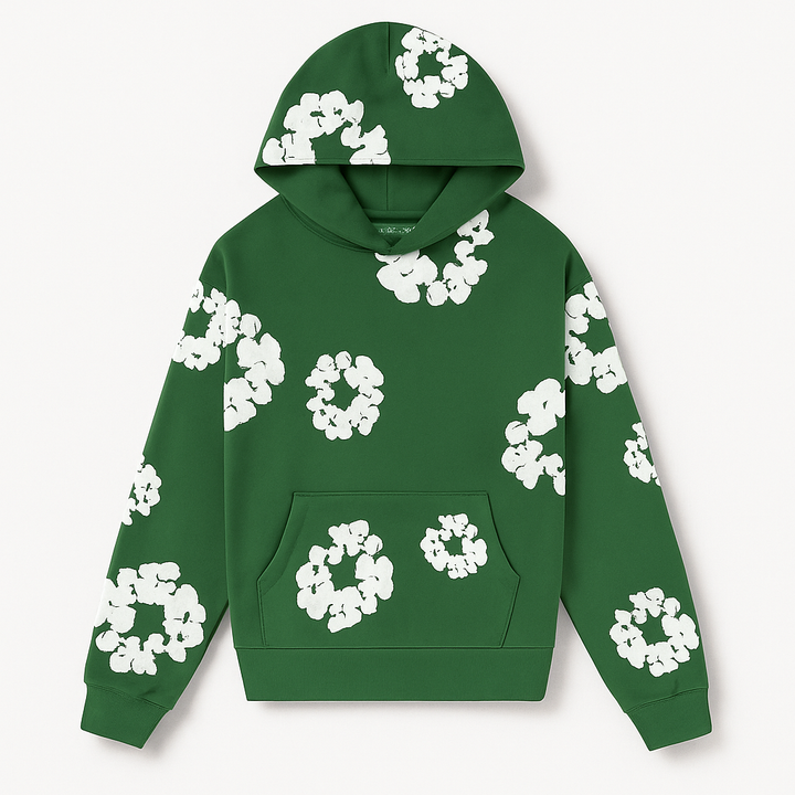 Détail motif floral sur survêtement homme élégant, tissu doux et confortable.