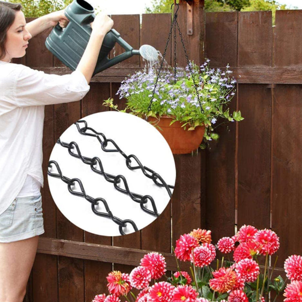 "Suspension à chaînes robuste pour plantes en métal, idéale pour pots de fleurs, décore élégamment jardin et balcon."