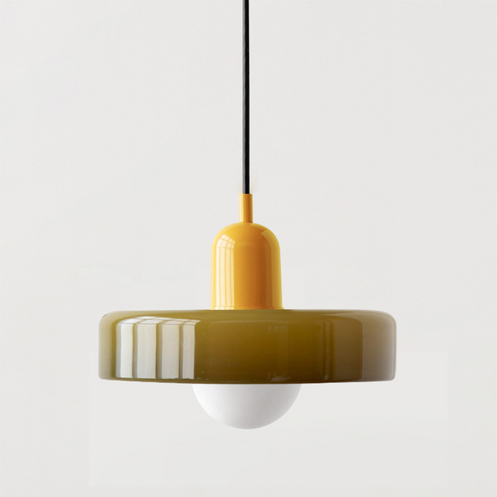 Suspension luminaire Bauhaus, verre coloré, design artistique, lumière douce.