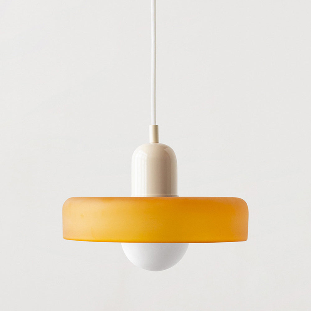 Suspension luminaire Bauhaus, verre coloré, design artistique, lumière douce.