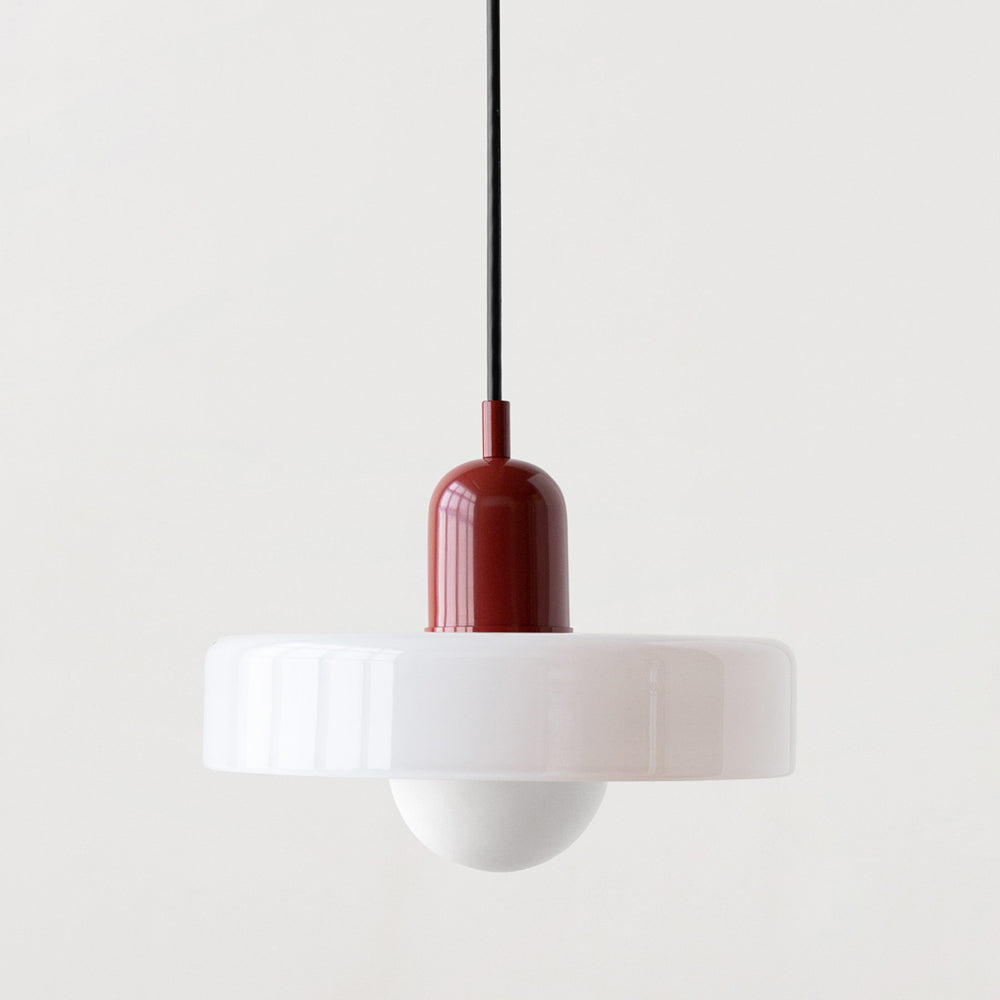 Suspension luminaire Bauhaus, verre coloré, design artistique, lumière douce.