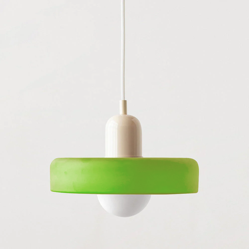 Suspension luminaire Bauhaus, verre coloré, design artistique, lumière douce.