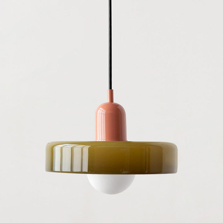 Suspension luminaire Bauhaus, verre coloré, design artistique, lumière douce.