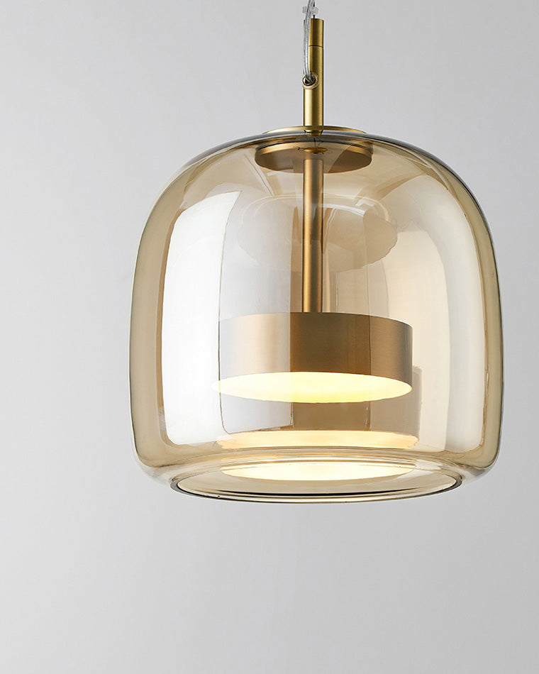 Suspension lumineuse en verre soufflé, design élégant et moderne.  Luminaire intérieur, forme tambour, ambiance chaleureuse.