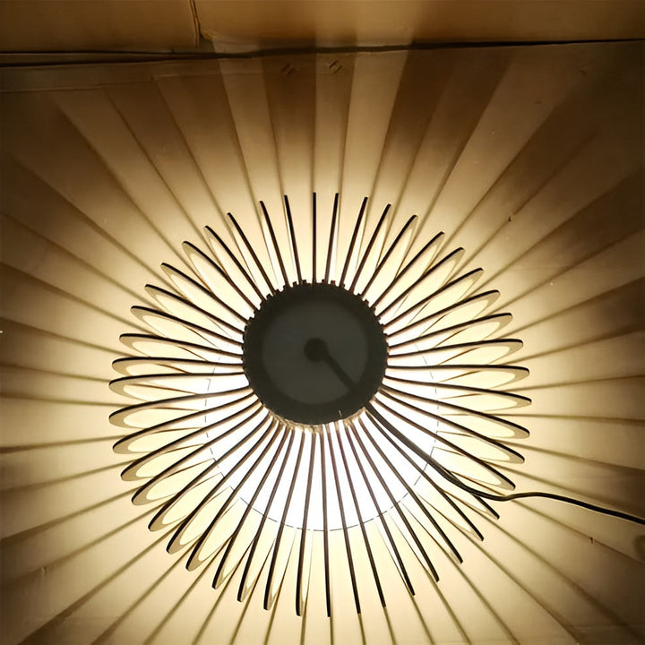 Suspension lumineuse vintage, design cage en bois naturel. Style rétro, éclairage doux et chaleureux.
