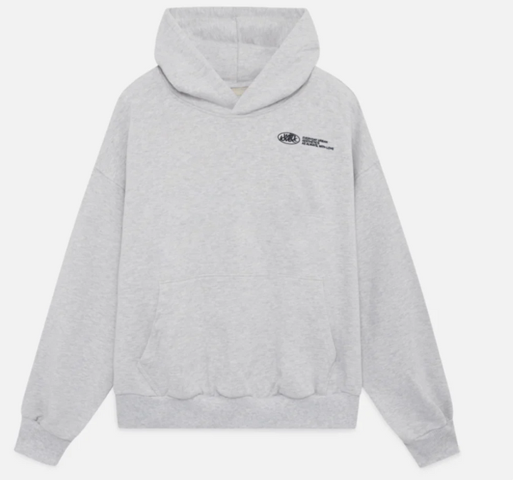 Sweat à capuche homme polyvalent, un essentiel confortable pour l'automne et l'hiver.