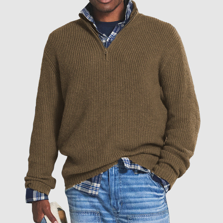 Pull zippé homme élégant, vêtement professionnel, pour un style masculin chic et confortable.
