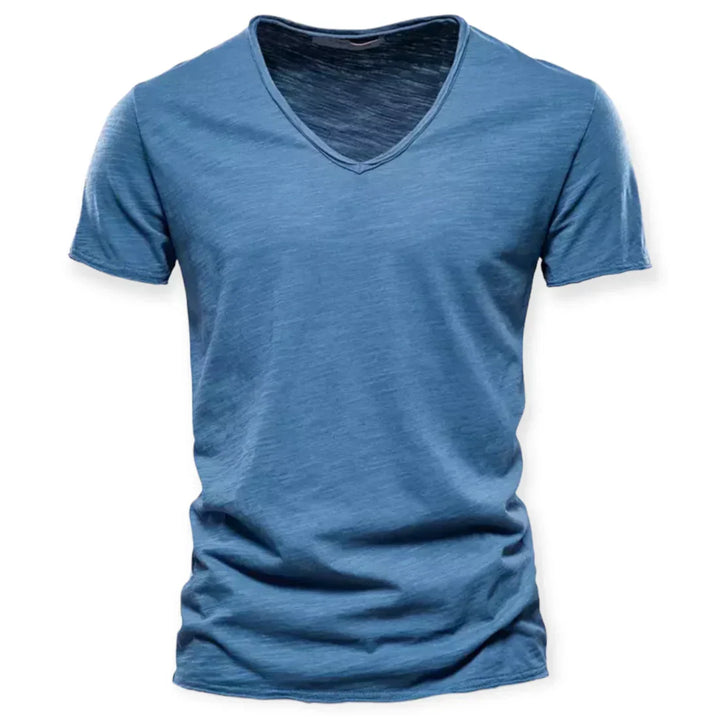 "T-shirt décontracté col en V homme, tissu doux, manches courtes, idéal pour un style élégant et confortable au quotidien."