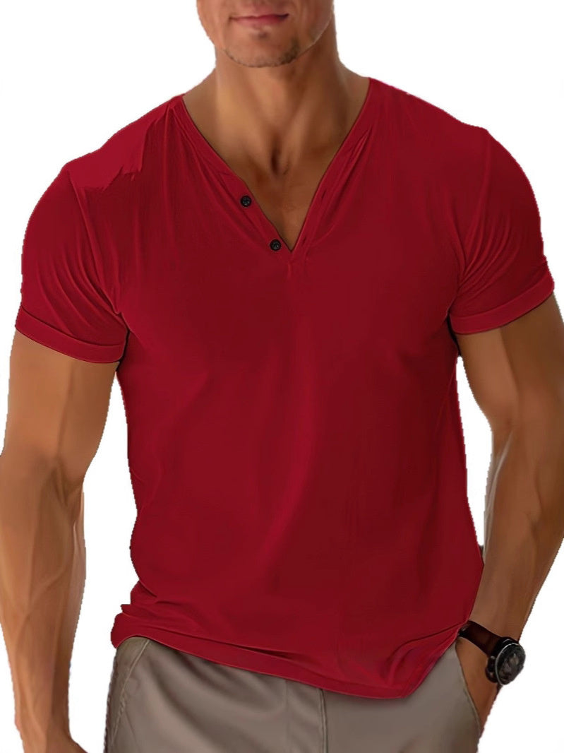 T-shirt homme uni, manches courtes. Élégance décontractée et confort absolu pour l'été.