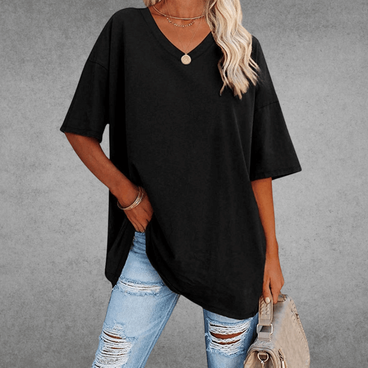 T-shirt oversize femme à col V, style décontracté et confortable pour le quotidien.