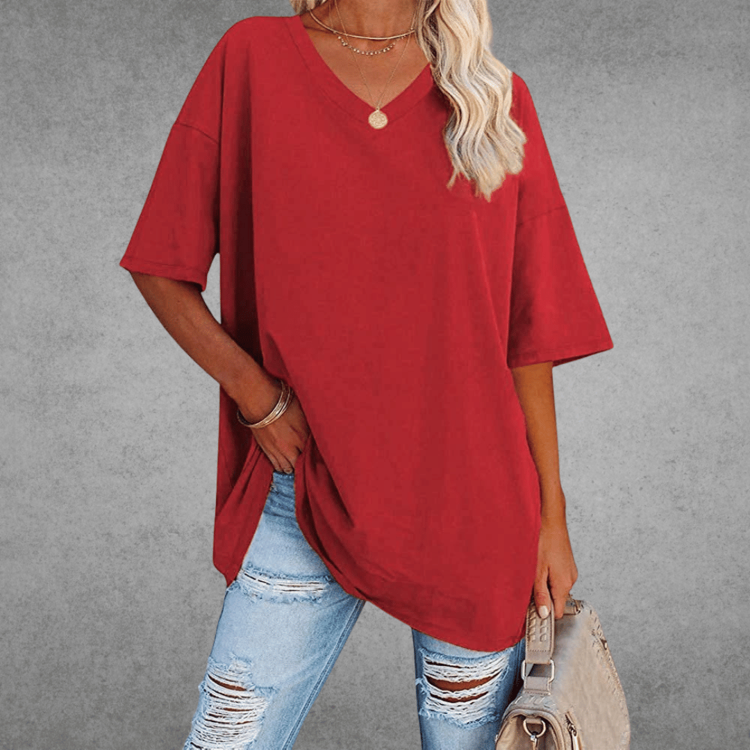 T-shirt basique oversize pour femme avec col V, essentiel confortable pour tout dressing.