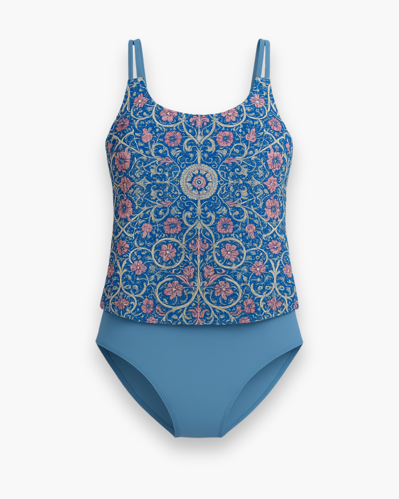 "Tankini féminin bleu élégant, design raffiné, épuré, confort optimal pour l'été, parfait pour plage et piscine."