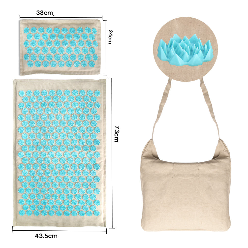 "Tapis d’acupression vert avec oreiller plat, picots blancs pour relaxation, soulagement muscles dos et cervicales."