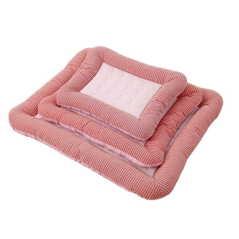 Tapis rafraîchissant pour chien et chat. Coussin confortable et frais pour animaux, idéal pour l'été.