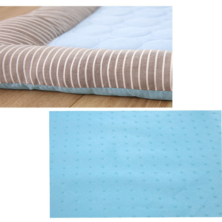 Tapis rafraîchissant pour chien et chat. Coussin confortable et frais pour animaux, idéal pour l'été.