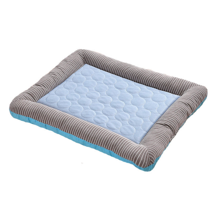 Tapis rafraîchissant pour chien et chat. Coussin confortable et frais pour animaux, idéal pour l'été.