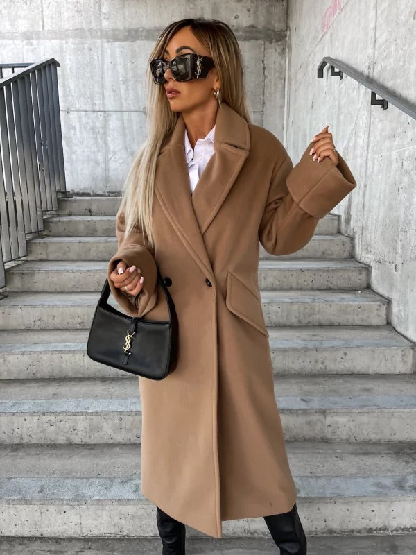 Manteau trench Alba femme, doublure discrète, idéal pour les journées fraîches de printemps ou automne.