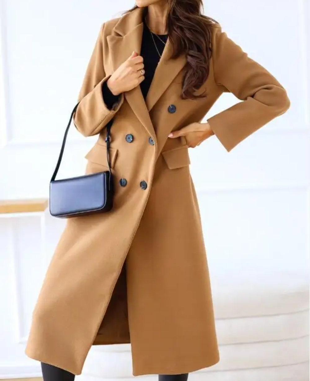 Manteau femme classique, trench long, polyvalent, essentiel pour toute garde-robe.