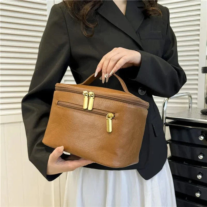 Trousse de toilette femme en cuir PU élégante, sac cosmétique de voyage couleur kaki ouverte
