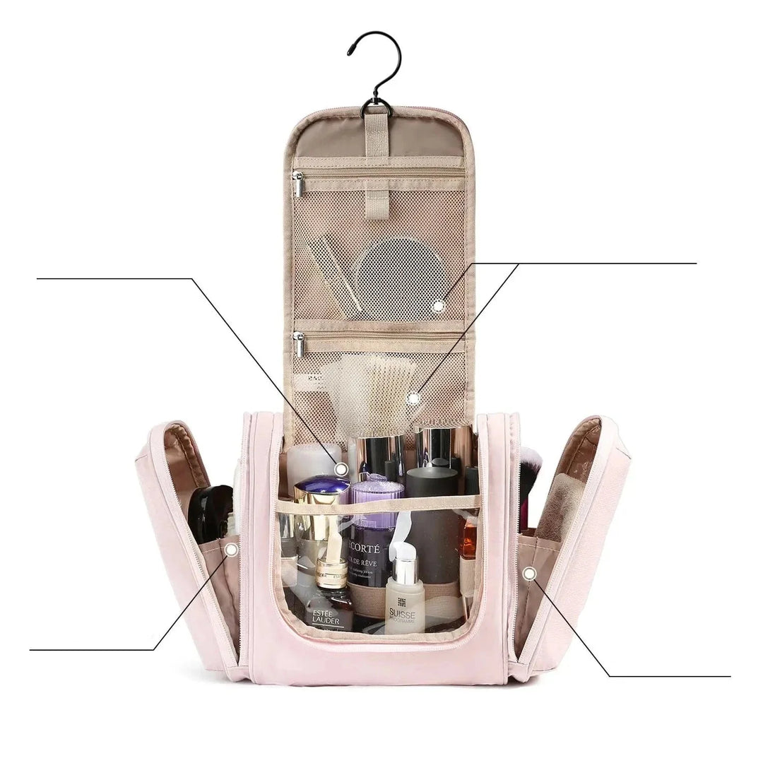 Vue de l'intérieur spacieux d'une trousse de toilette en cuir PU imperméable, organisée avec maquillage.