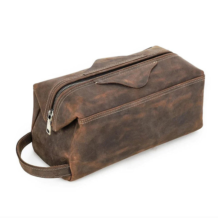 Maroquinerie homme: trousse de toilette en cuir pleine fleur, parfaite pour le rangement des produits de soin