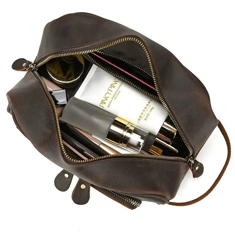 Trousse en cuir Crazy Horse pour homme, parfaite pour l'organisation de voyage et les articles de toilette.