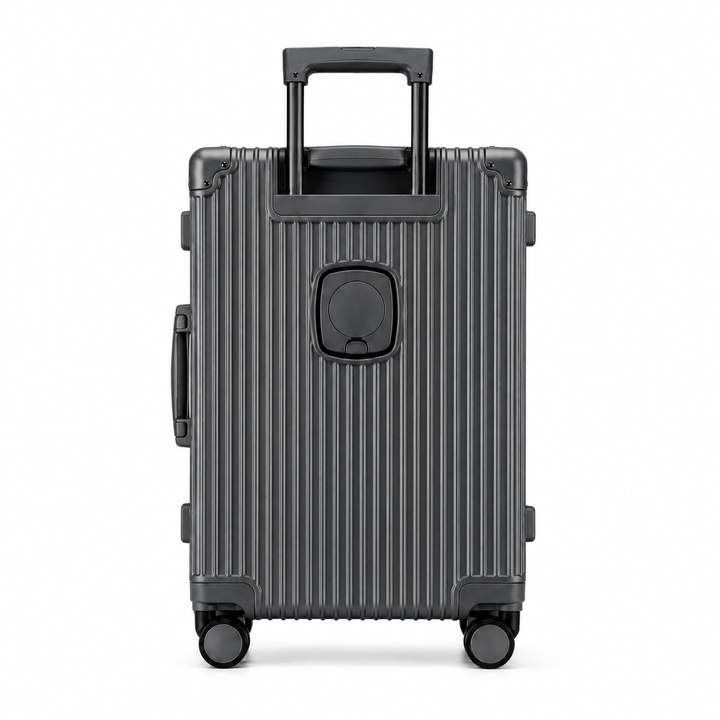 Valise cabine rigide et durable en polycarbonate, bagage à main avec roulettes et USB, idéale pour tout voyage.