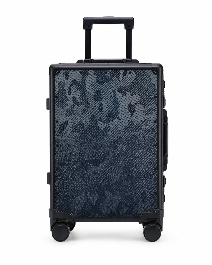 Valise cabine/moyenne Élysée en fibre de carbone, un bagage de voyage luxueux et résistant. Avec roues.