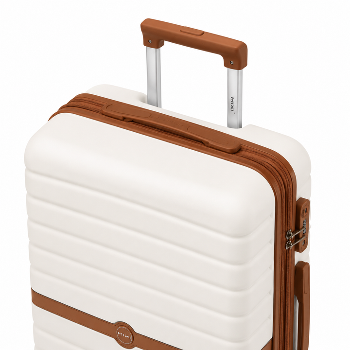 Valise polycarbonate ultra-légère, rigide et durable, parfaite pour voyager sans effort.