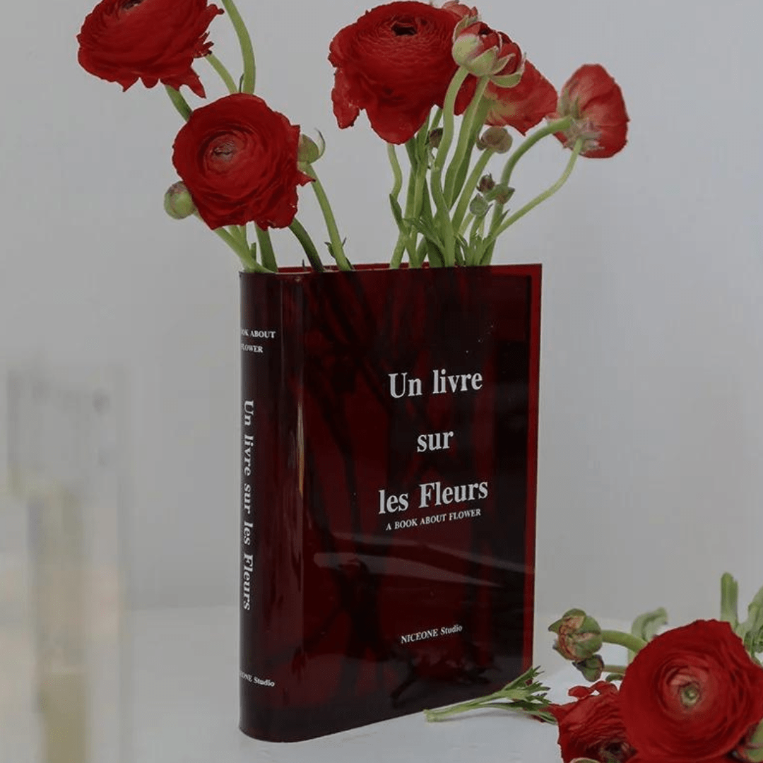 Vase transparent élégant pour déco maison.  Parfait pour fleurs, design polyvalent.