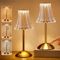 Veilleuse cristalline sans fil, 3 couleurs LED. Design élégant, lumière douce et apaisante. Idéale chambre/salon.