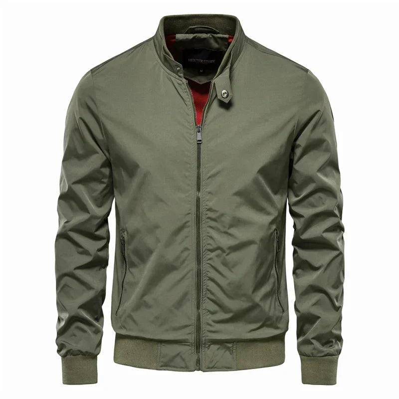 Veste bomber homme, légère et décontractée.  Style moderne, idéale pour toutes saisons.
