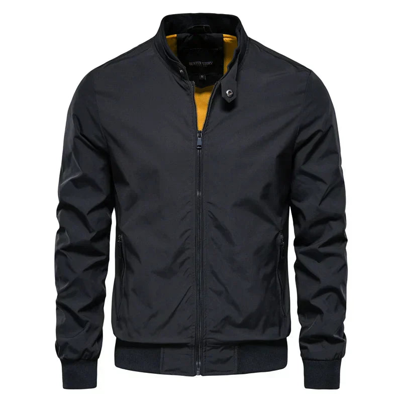 Veste bomber homme, légère et décontractée.  Style moderne, idéale pour toutes saisons.
