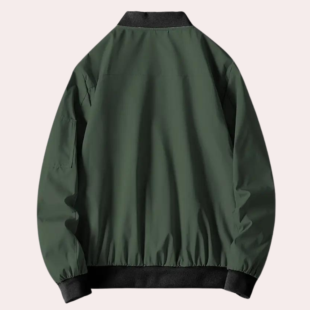 Veste bomber homme, style décontracté chic.  Coupe élégante, tissu doux.  Parfait pour le printemps, l'automne et l'hiver.