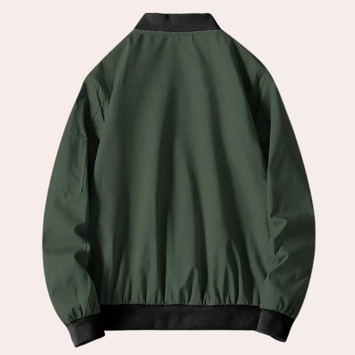 Veste bomber homme, style décontracté chic.  Coupe élégante, tissu doux.  Parfait pour le printemps, l'automne et l'hiver.