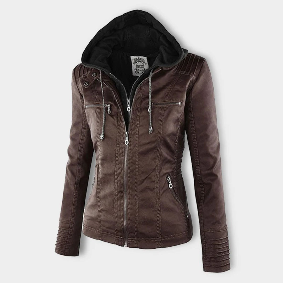 Veste femme tendance avec capuche, conçue pour un style polyvalent et un confort printanier.