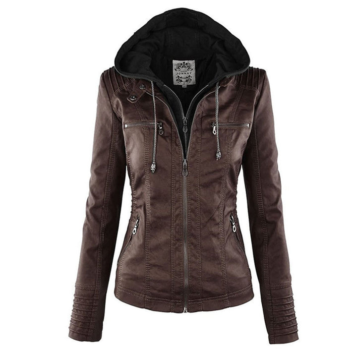 Veste femme automnale polyvalente offrant confort et style quotidien, avec capuche pratique.