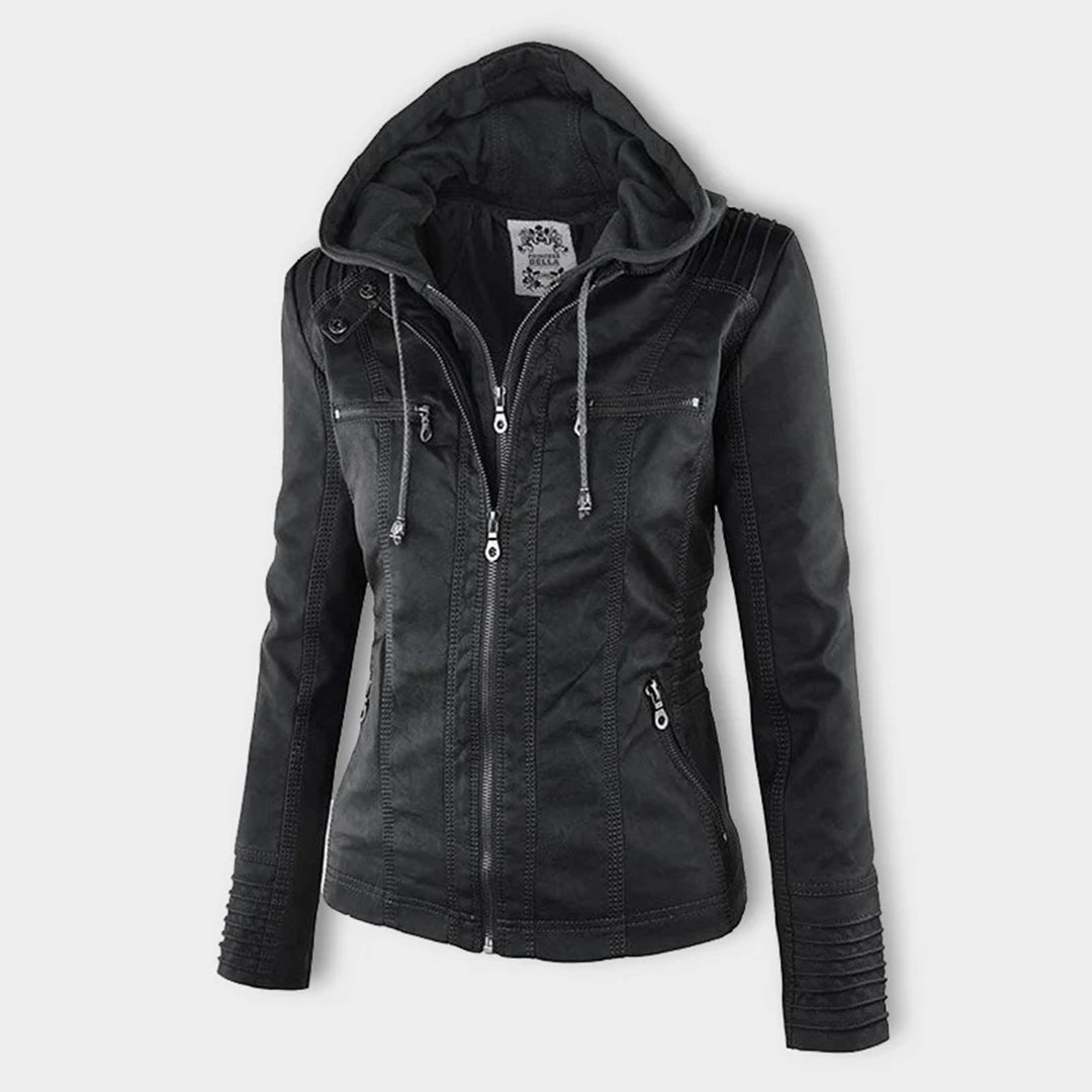 Veste femme moderne à capuche, coupe tendance et polyvalente pour un confort quotidien.