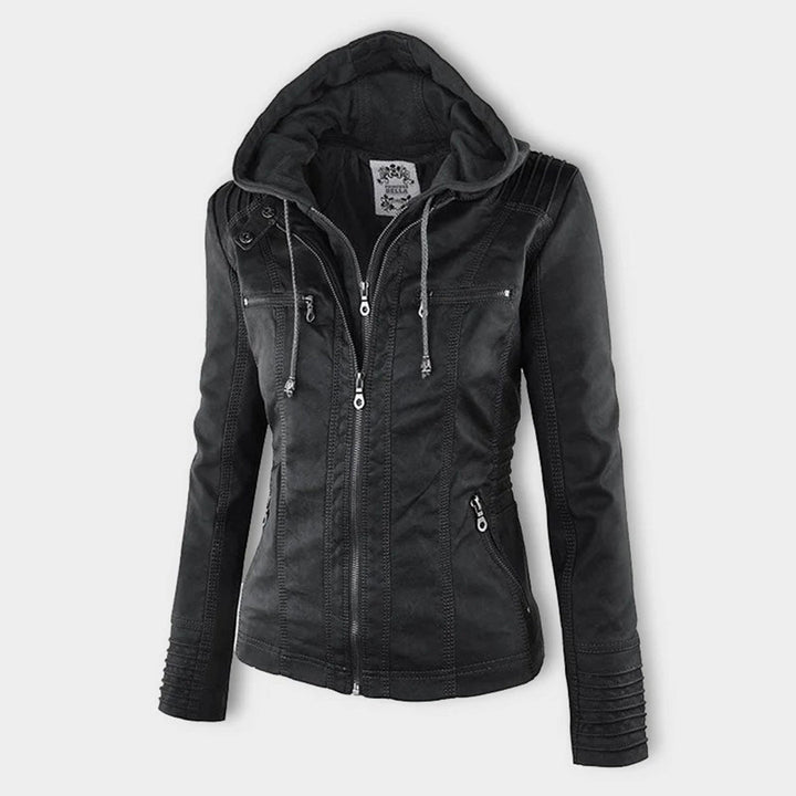 Veste femme moderne à capuche, coupe tendance et polyvalente pour un confort quotidien.