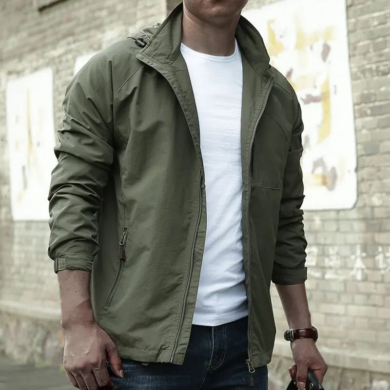 Veste cargo été homme, imperméable et respirante. Modèle stylé et pratique, poches multiples.