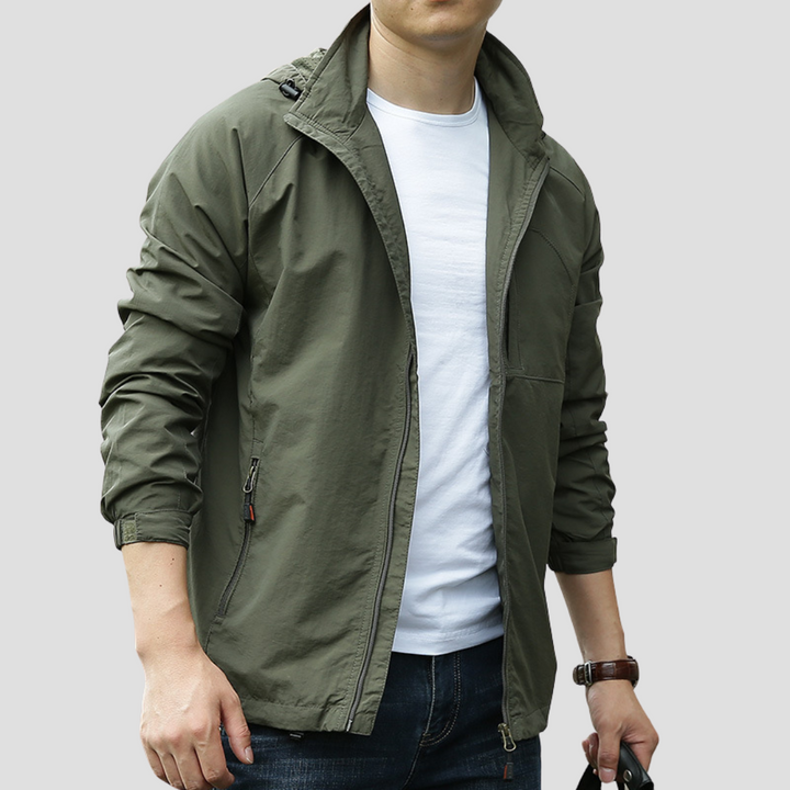"Veste cargo imperméable homme, capuche intégrée, poches spacieuses, style urbain moderne, protection pluie, couleurs tendanc