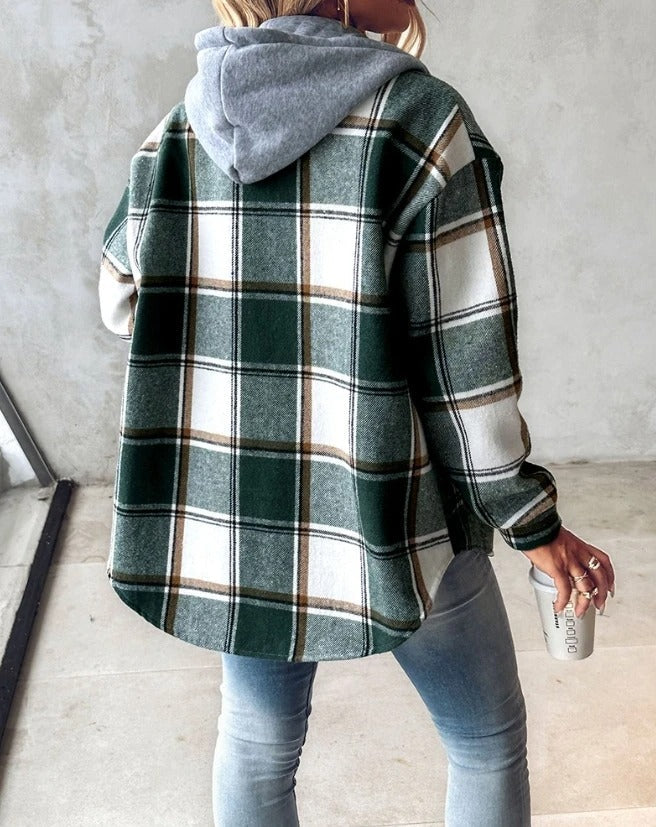 Surchemise femme confortable, parfaite pour l'automne-hiver. Style décontracté chic, idéale pour la mode femme.