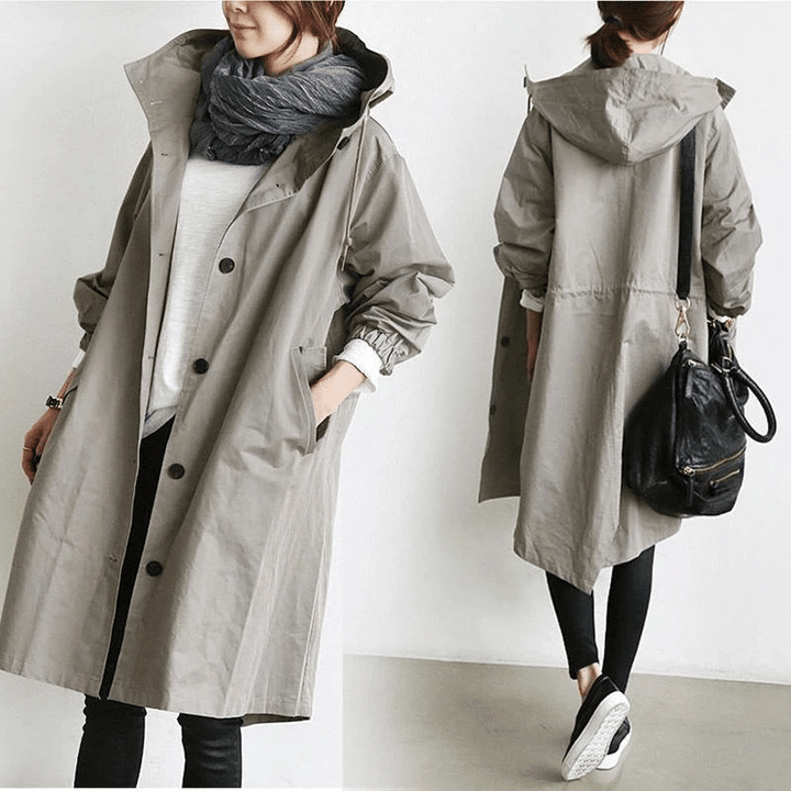 Veste coupe-vent imperméable surdimensionnée.  Protection élégante et fonctionnelle.  Modèle décontracté.