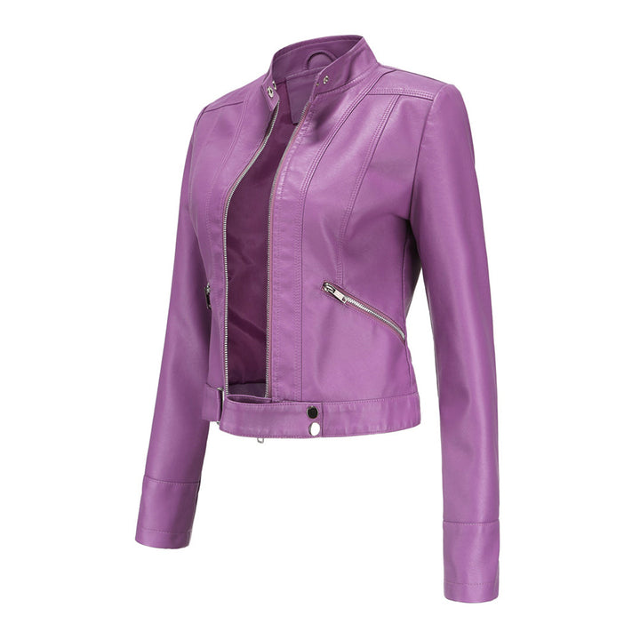 Veste courte en cuir femme, élégante et stylée. Coupe flatteuse.