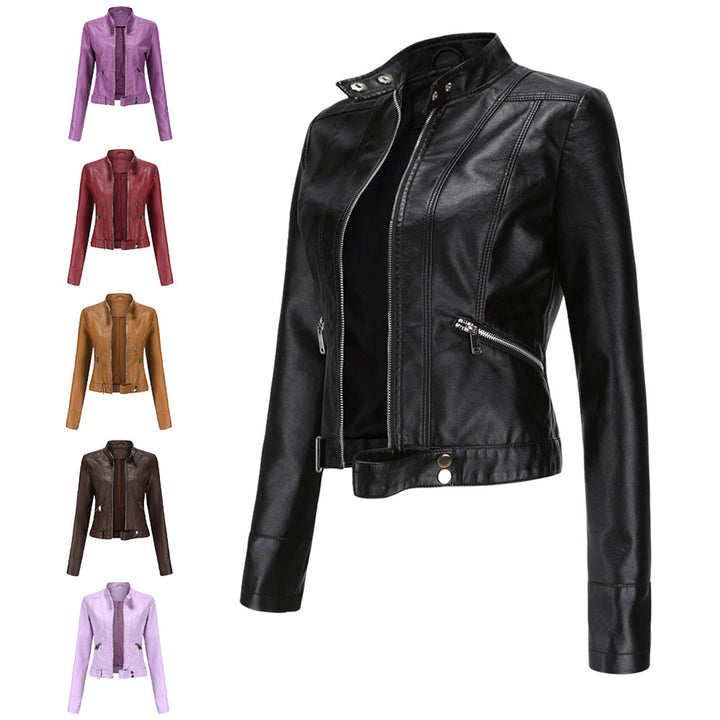 Veste courte en cuir femme, élégante et stylée. Coupe flatteuse.