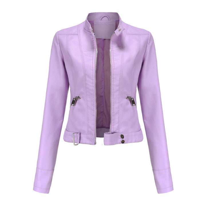 Veste courte en cuir femme, élégante et stylée. Coupe flatteuse.